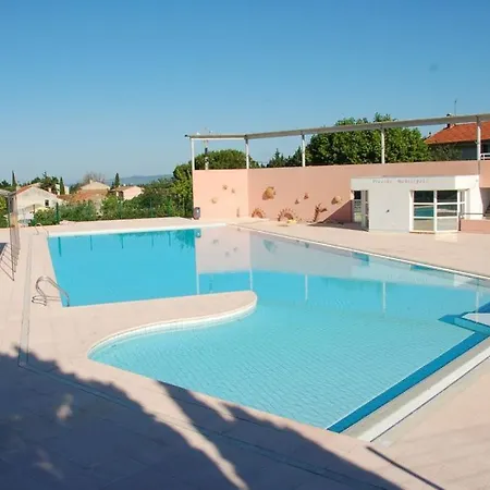 Hotes Jacuzzi Climatiseur Provence ベッド・アンド・ブレックファスト Tulette