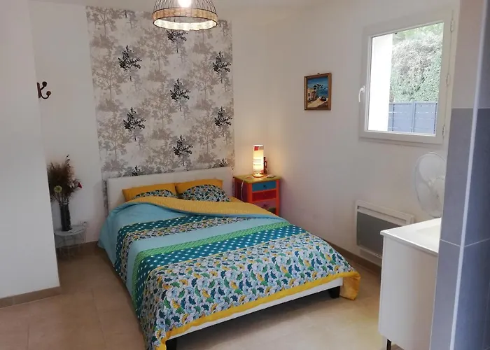 Hotes Jacuzzi Climatiseur Provence Bed and breakfast 3*